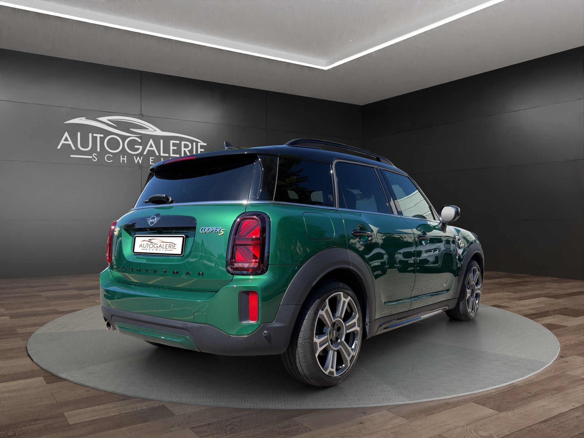 MINI Countryman Cooper SE ALL4 PHEV | CH | Free Service | Leder Chester Braun | Assistenz Paket | Head Up |-image-4