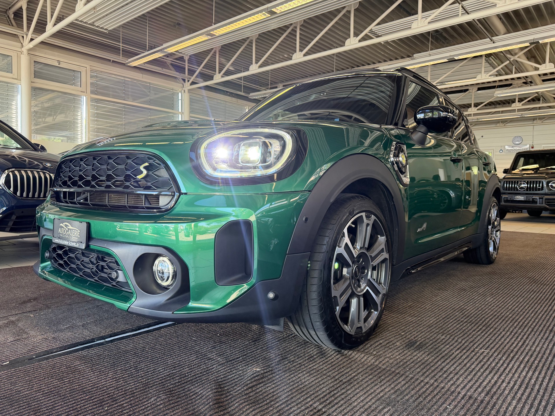 MINI Countryman Cooper SE ALL4 PHEV | CH | Free Service | Leder Chester Braun | Assistenz Paket | Head Up |-image-45