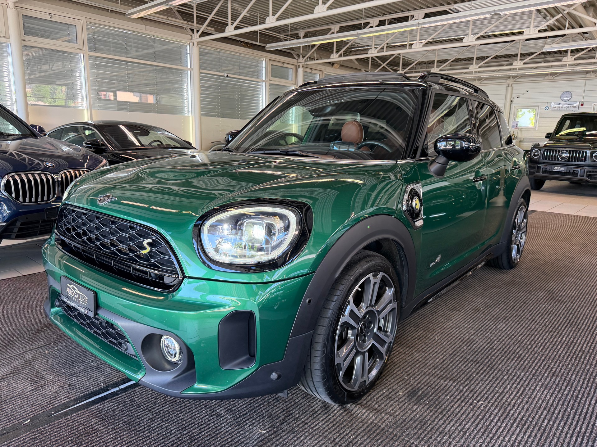 MINI Countryman Cooper SE ALL4 PHEV | CH | Free Service | Leder Chester Braun | Assistenz Paket | Head Up |-image-44
