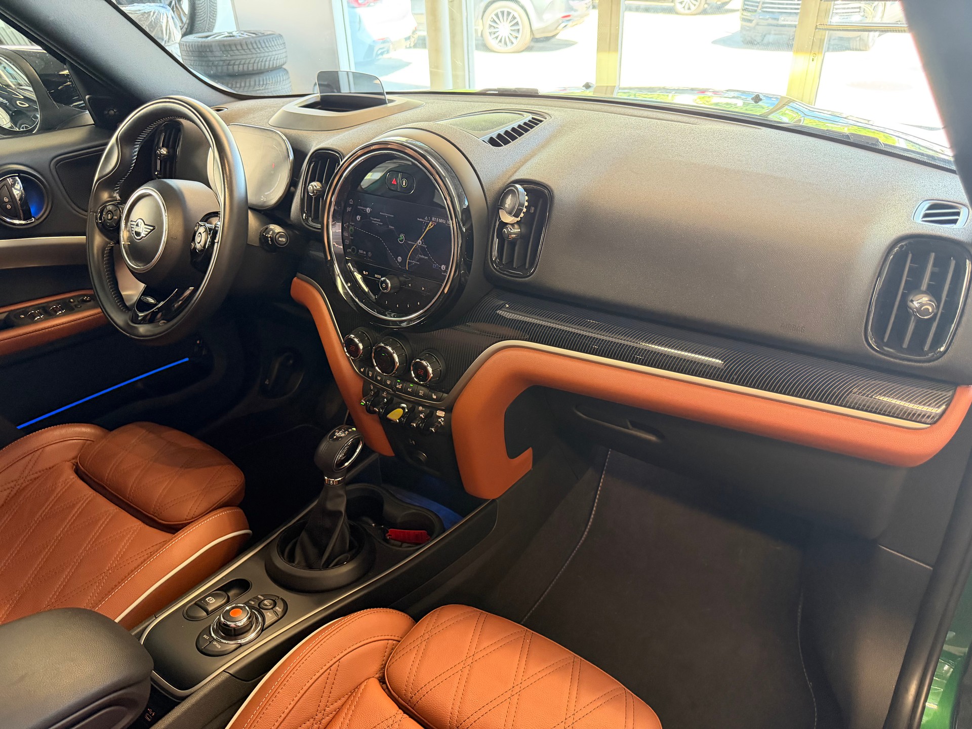 MINI Countryman Cooper SE ALL4 PHEV | CH | Free Service | Leder Chester Braun | Assistenz Paket | Head Up |-image-37