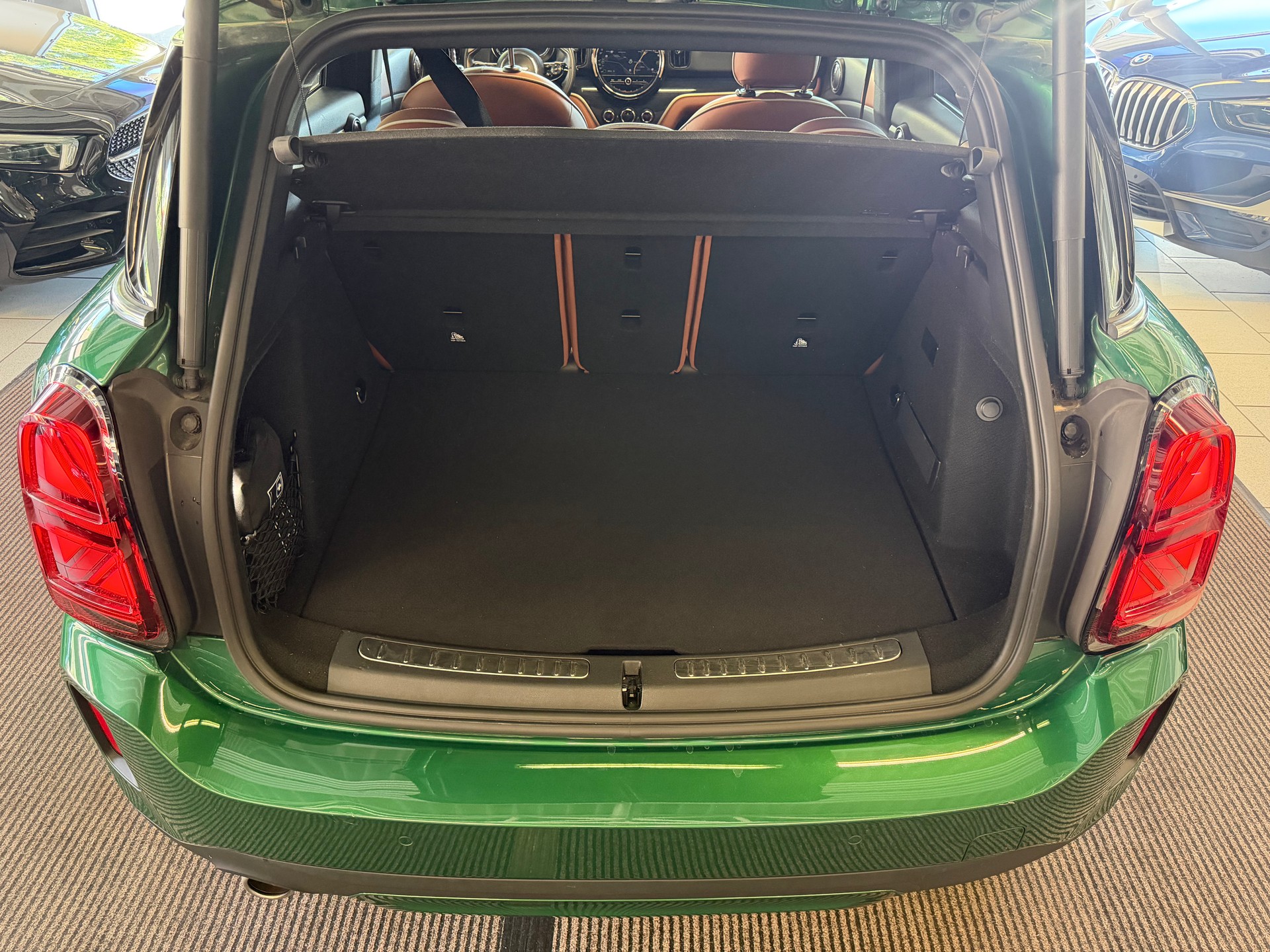 MINI Countryman Cooper SE ALL4 PHEV | CH | Free Service | Leder Chester Braun | Assistenz Paket | Head Up |-image-30