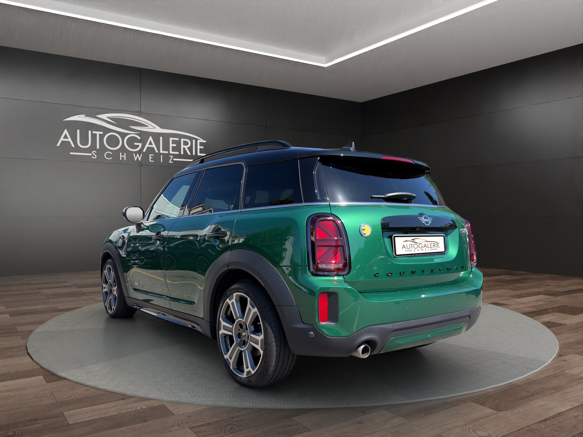 MINI Countryman Cooper SE ALL4 PHEV | CH | Free Service | Leder Chester Braun | Assistenz Paket | Head Up |-showroom-element-2