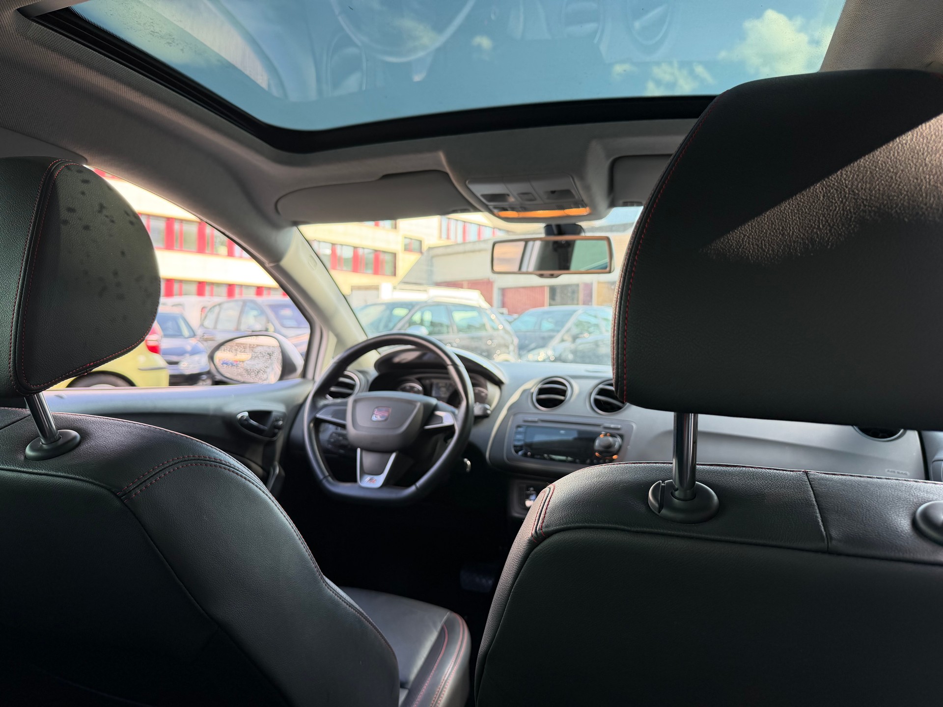 SEAT Ibiza ST 1.4 TSI FR DSG-image-11