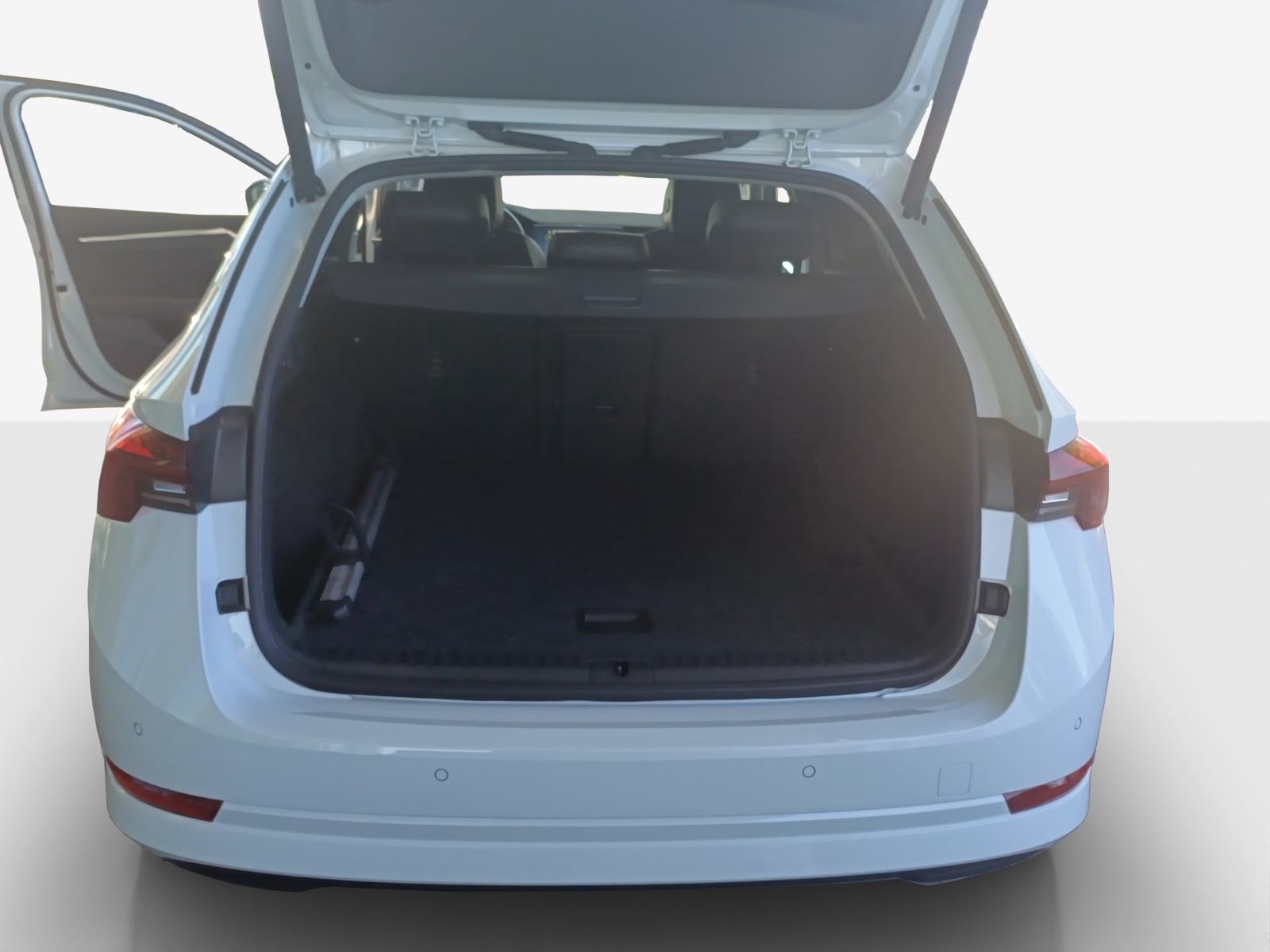 SKODA Octavia Combi 2.0 TSI Style DSG 4x4-image-12