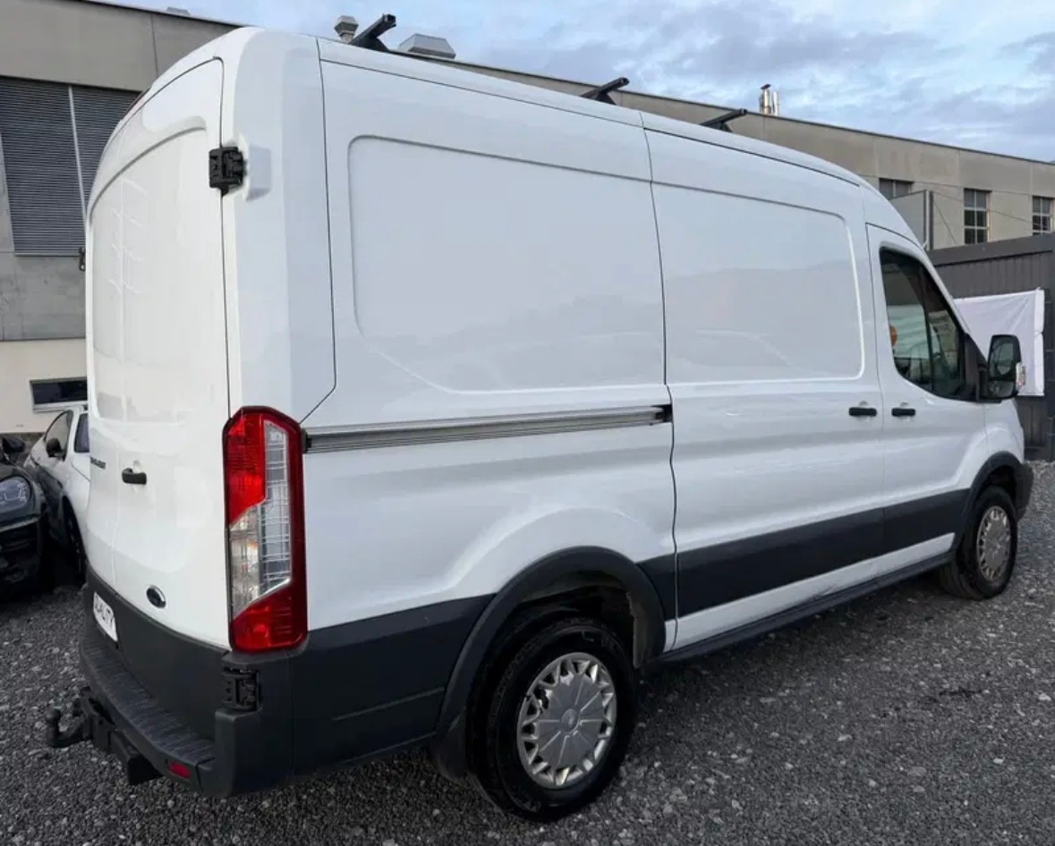 FORD Transit 350 4x4-image-1