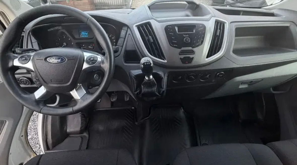 FORD Transit 350 4x4-image-3