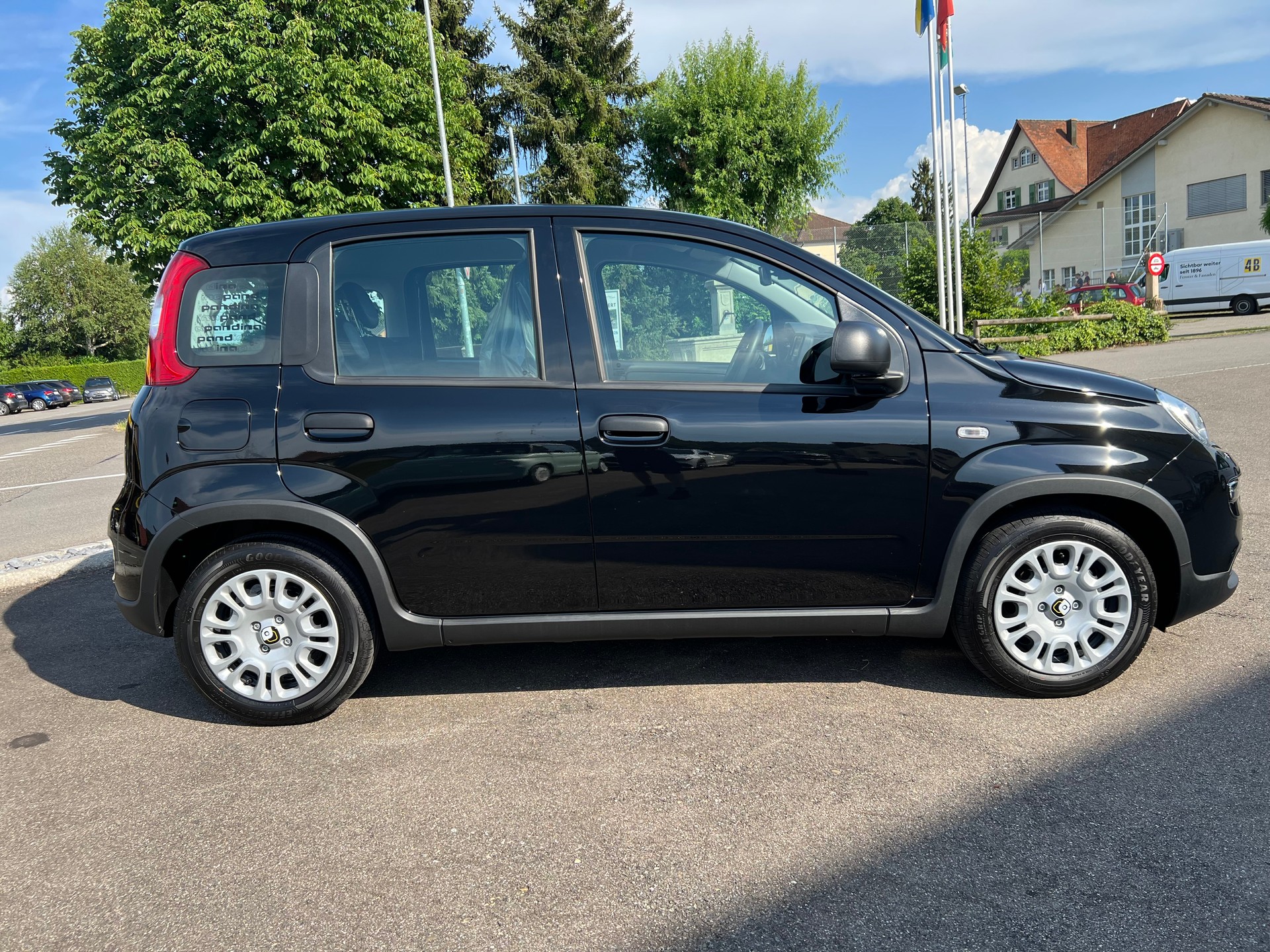 FIAT Panda 1.0 MHEV Cross-image-4