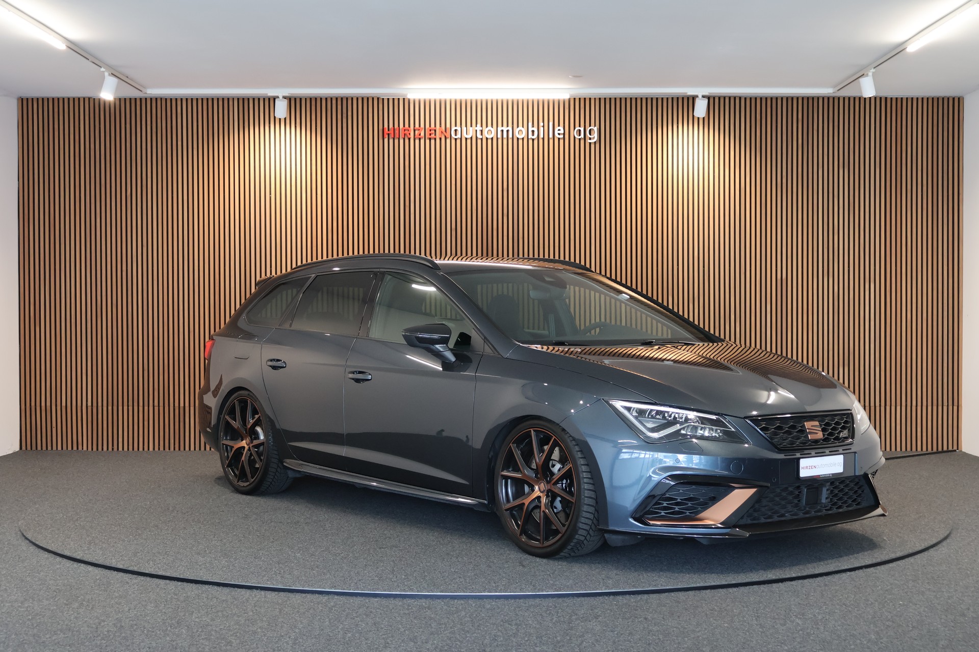 SEAT Leon ST 2.0 TSI Cupra R 370 4 Drive DSG Tuning-image-6