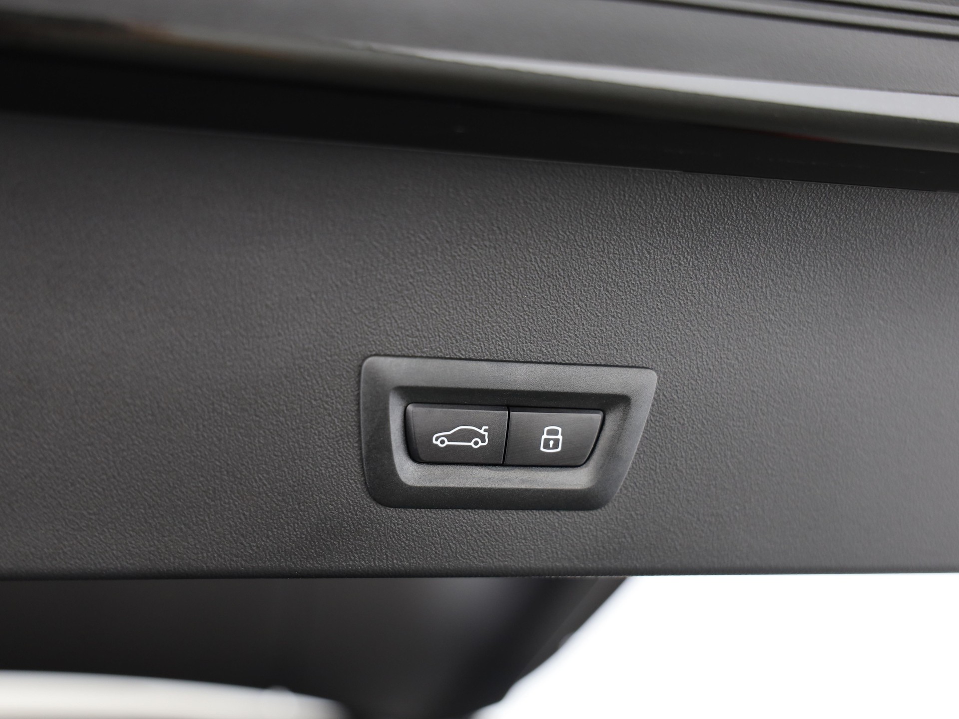 BMW X3 30e xDrive-image-8