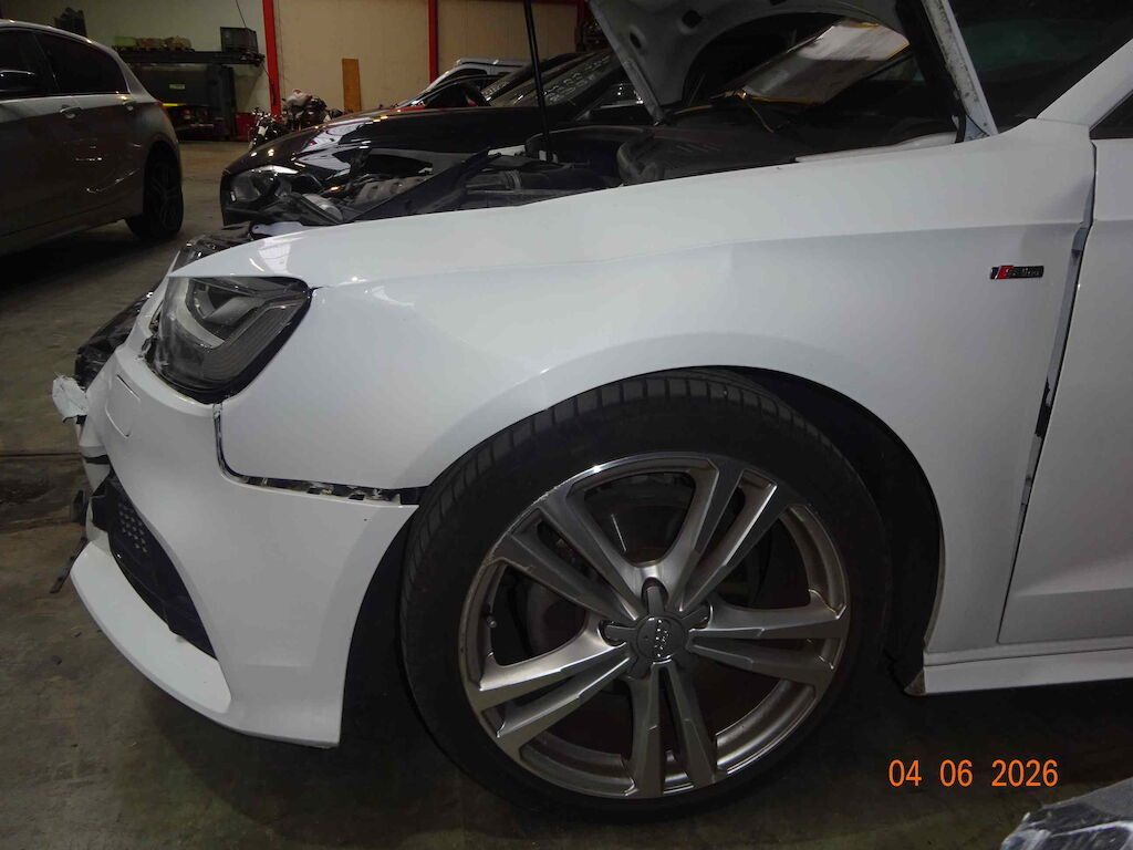 AUDI A3 Sportback 35 TFSI Sport-image-6