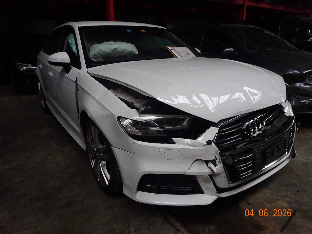 AUDI A3 Sportback 35 TFSI Sport-image-7