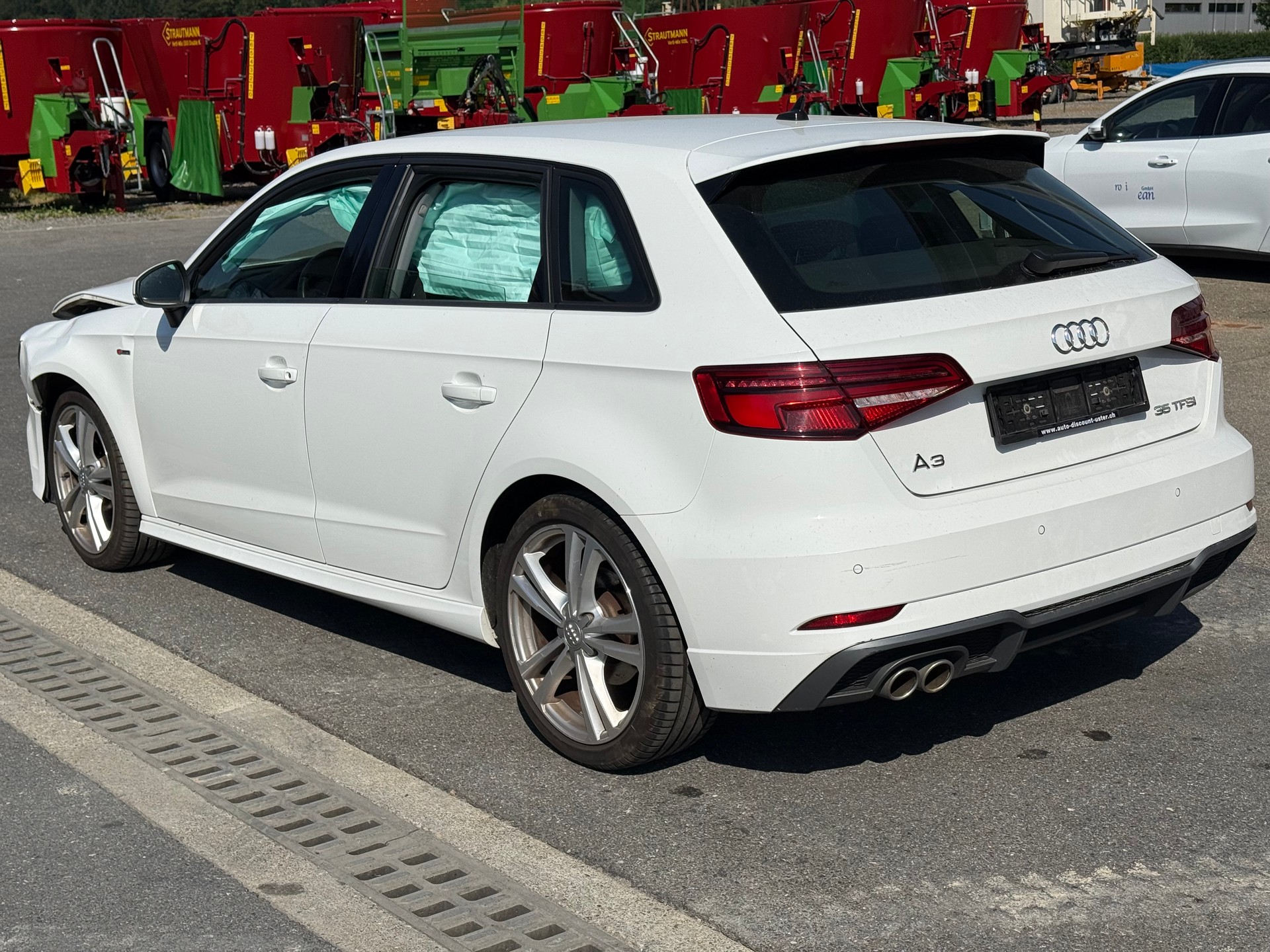AUDI A3 Sportback 35 TFSI Sport-image-7