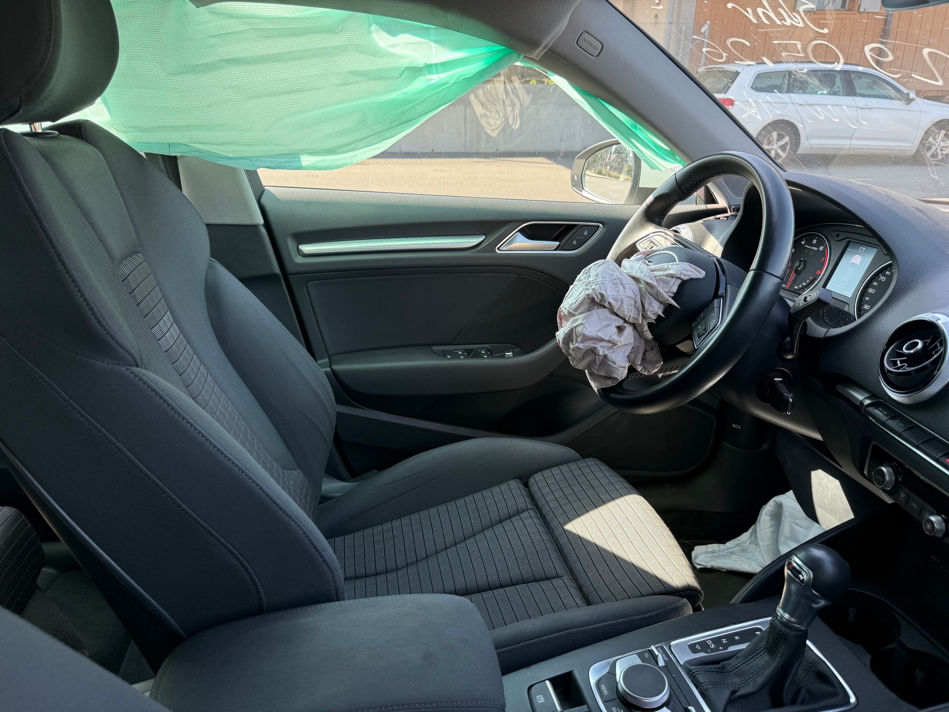 AUDI A3 Sportback 35 TFSI Sport-image-11