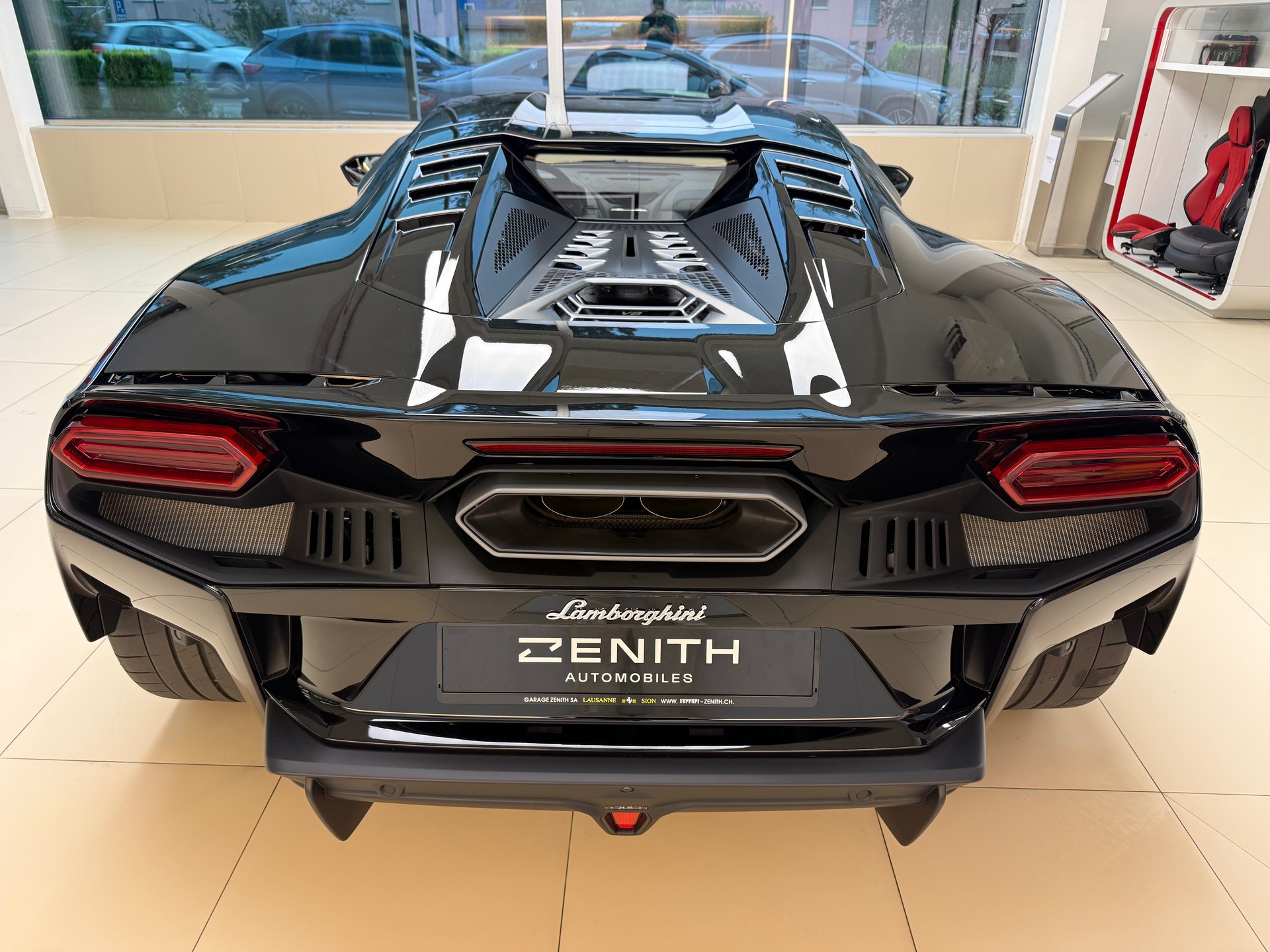 LAMBORGHINI Temerario HPEV-image-5
