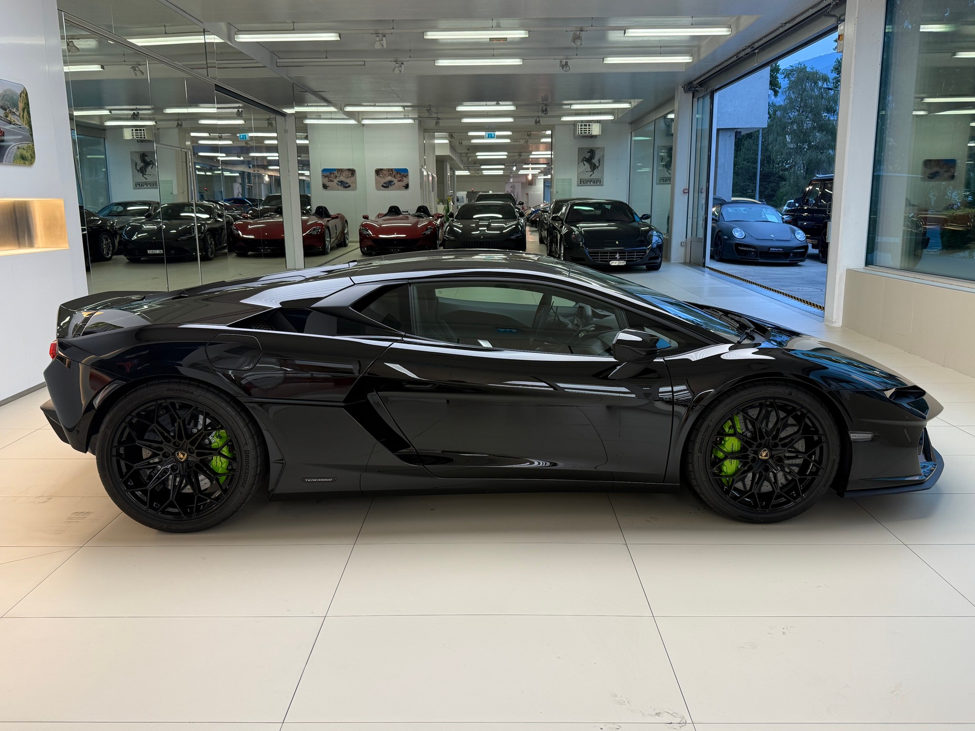 LAMBORGHINI Temerario HPEV-image-3