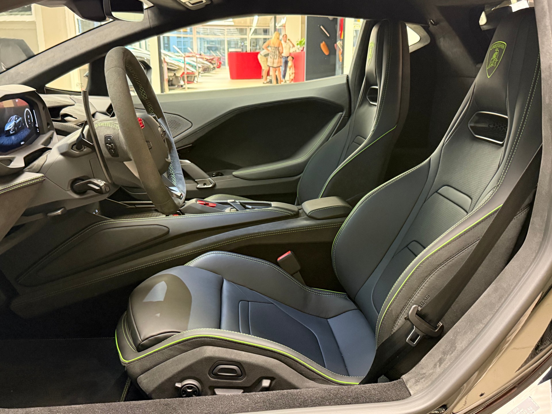LAMBORGHINI Temerario HPEV-image-9