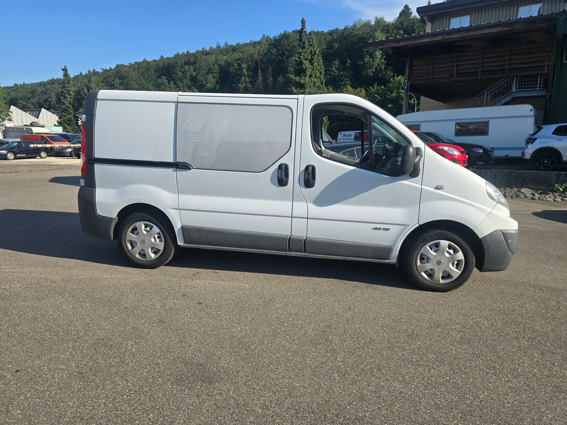 RENAULT Trafic 2.0 dCi 115 2.9t L2H1-image-3