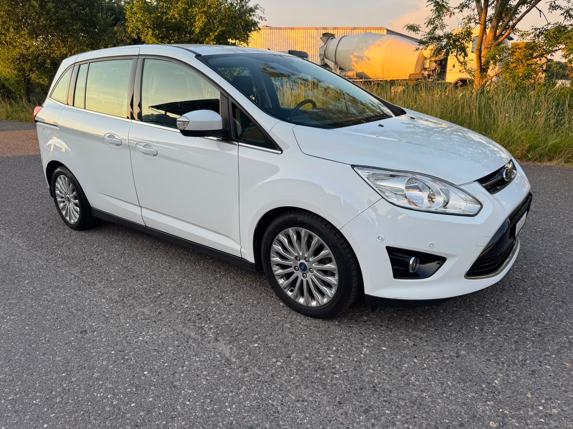 FORD Grand C-Max 2.0 TDCi Titanium PowerShift-image-2
