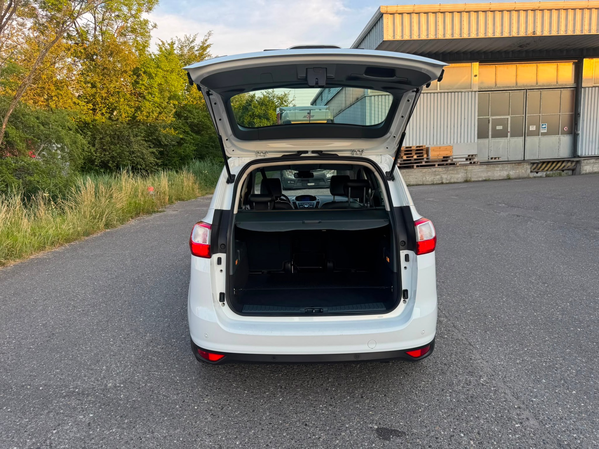 FORD Grand C-Max 2.0 TDCi Titanium PowerShift-image-6
