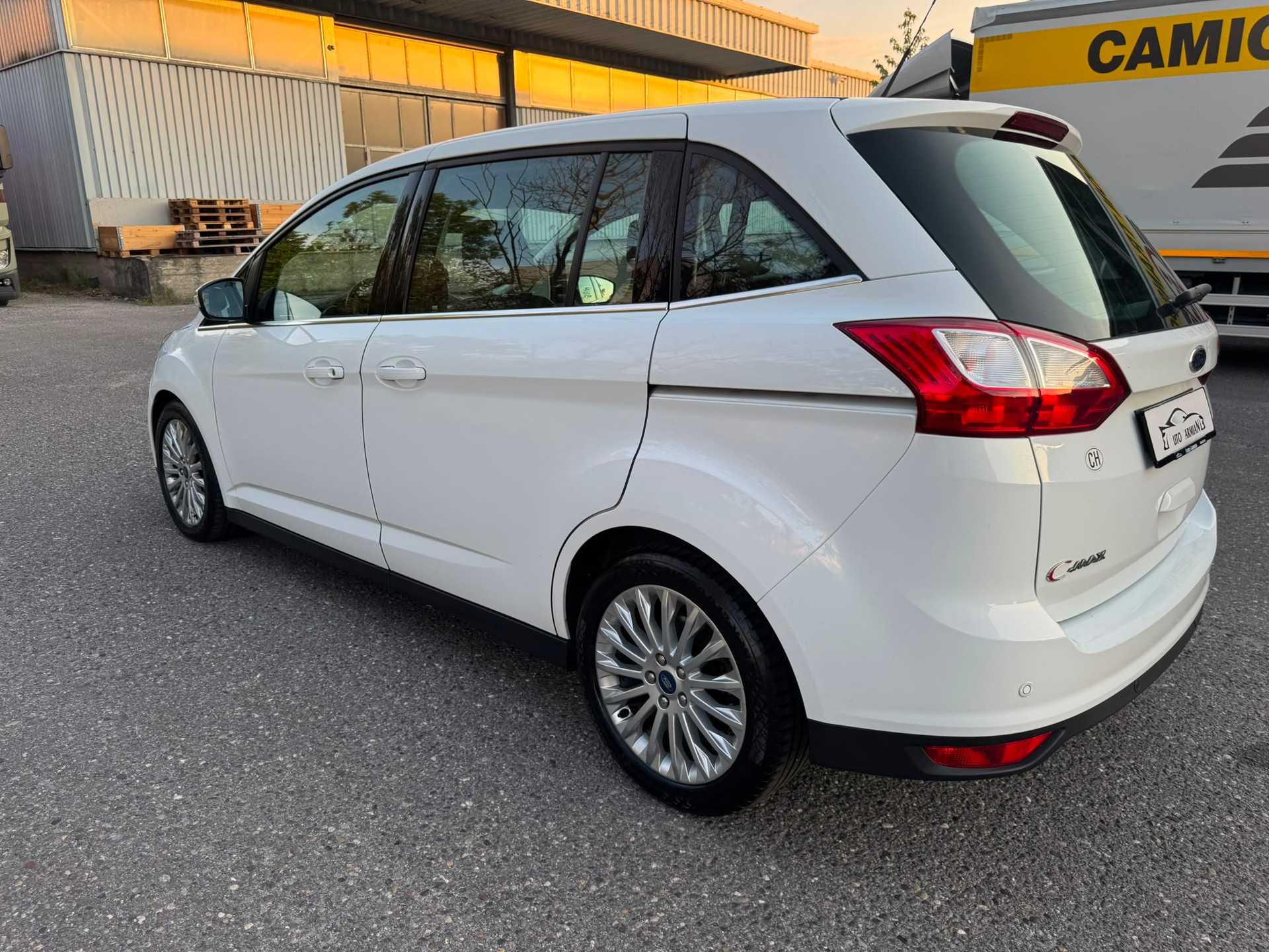 FORD Grand C-Max 2.0 TDCi Titanium PowerShift-image-4