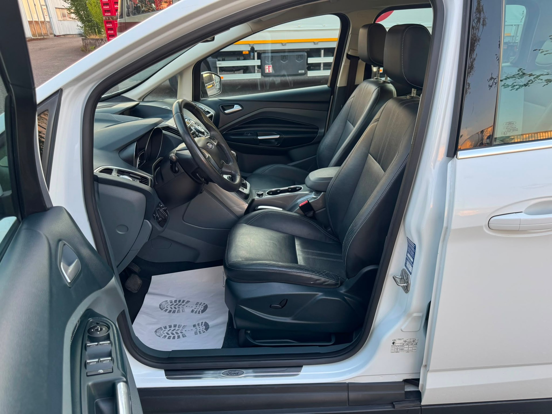 FORD Grand C-Max 2.0 TDCi Titanium PowerShift-image-9