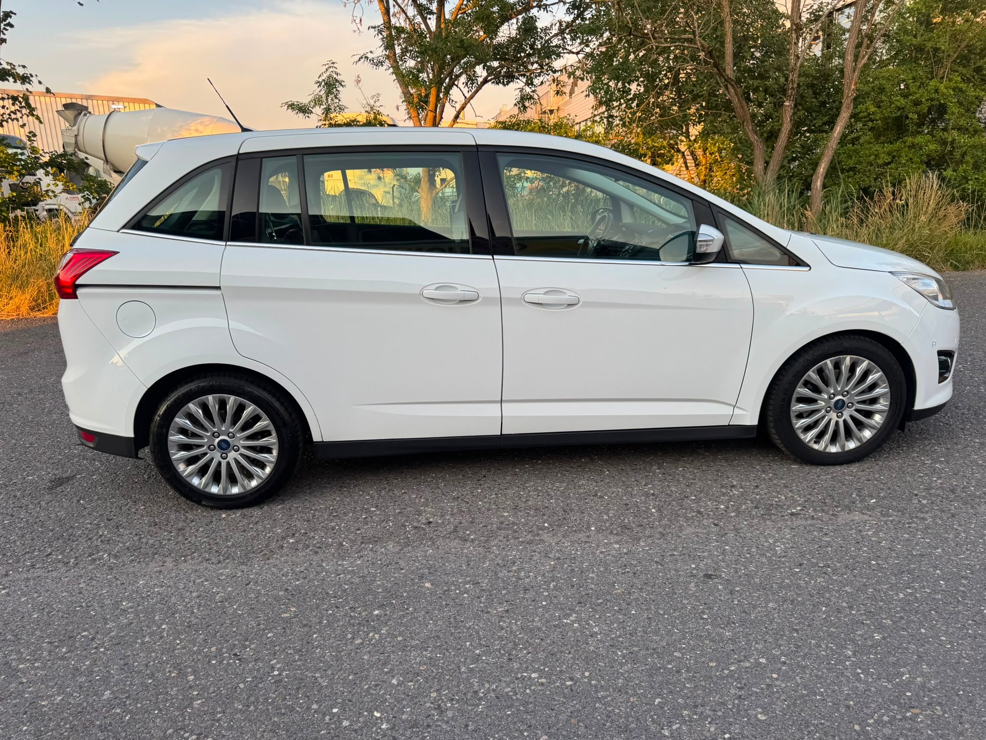 FORD Grand C-Max 2.0 TDCi Titanium PowerShift-image-7