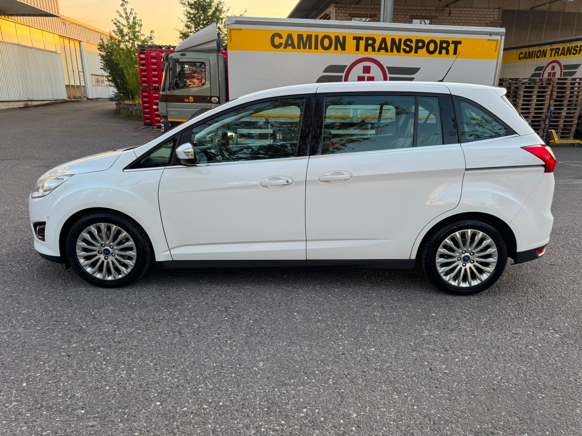 FORD Grand C-Max 2.0 TDCi Titanium PowerShift-image-8