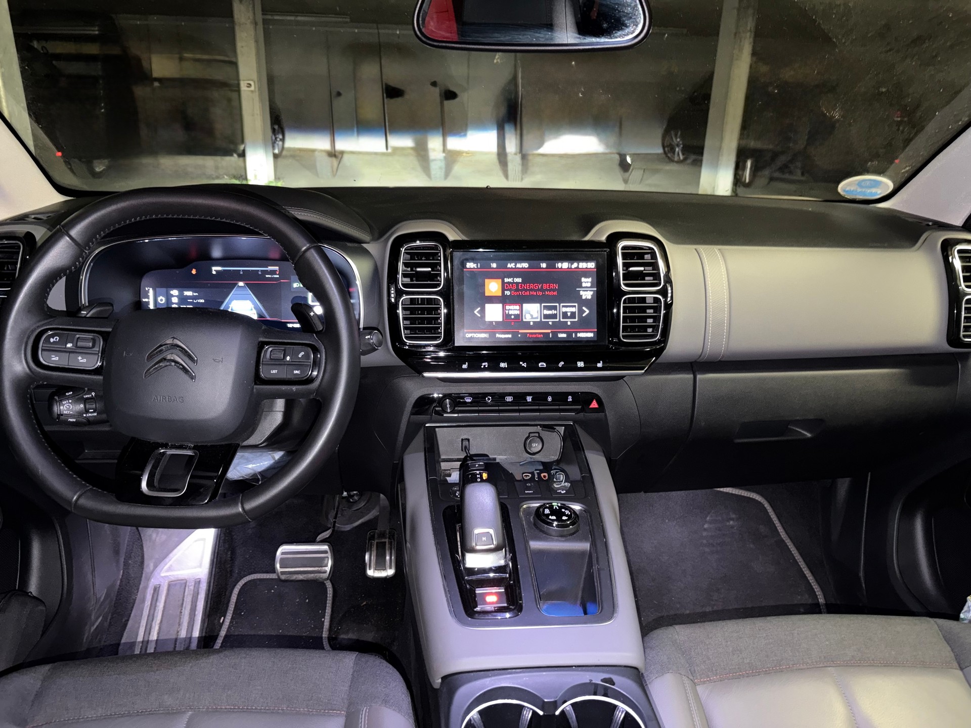 CITROEN 1.5 BlueHDi EAT8 Shine CH-Fahrzeug-image-7