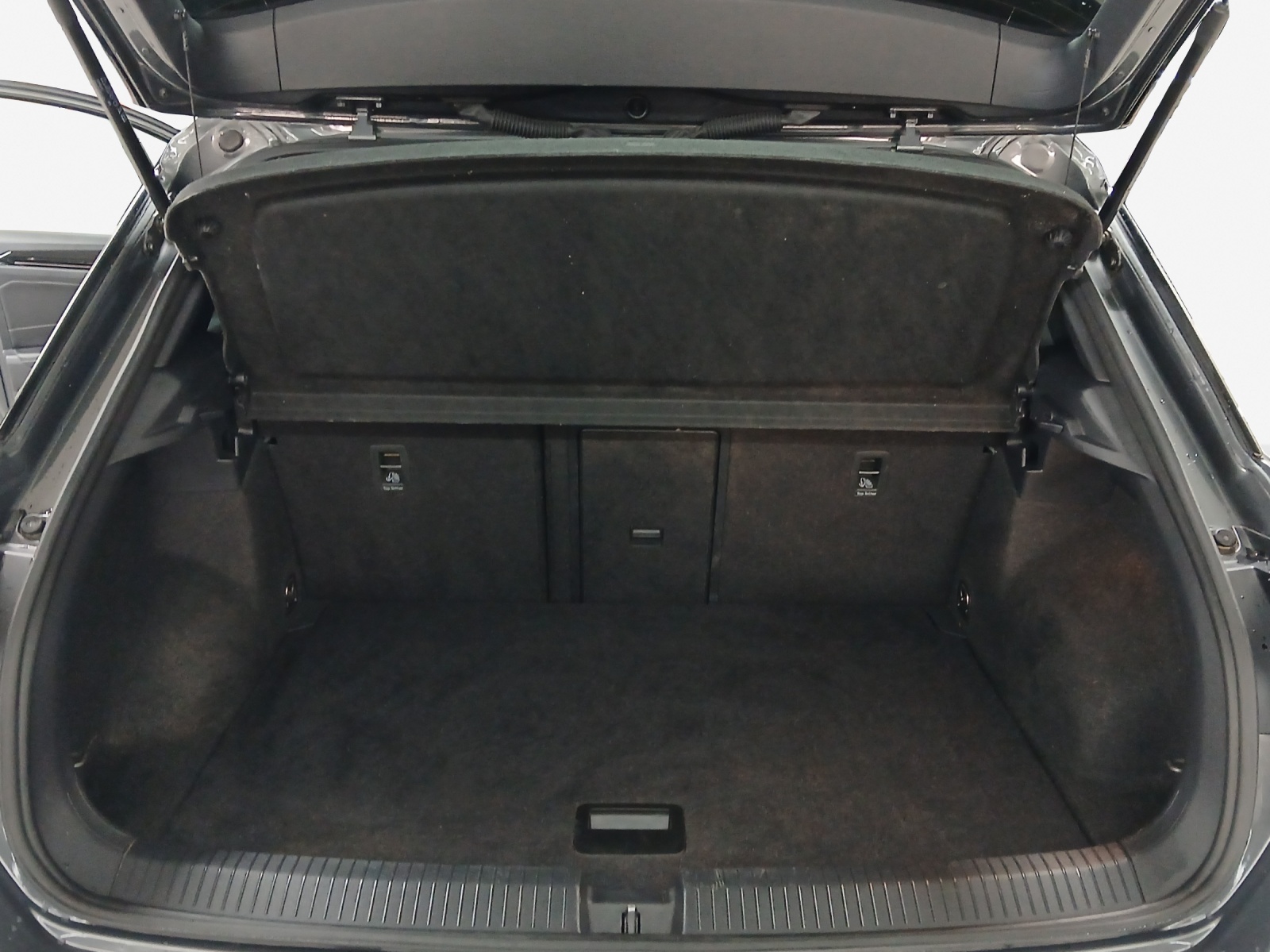 VW T-Roc 2.0 TSI R-Line DSG 4Motion-image-12