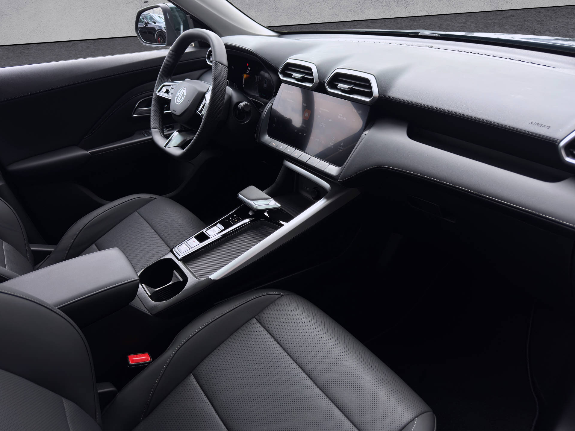 MG ZS 1.5 Hybrid+ Luxury Sunroof-image-13