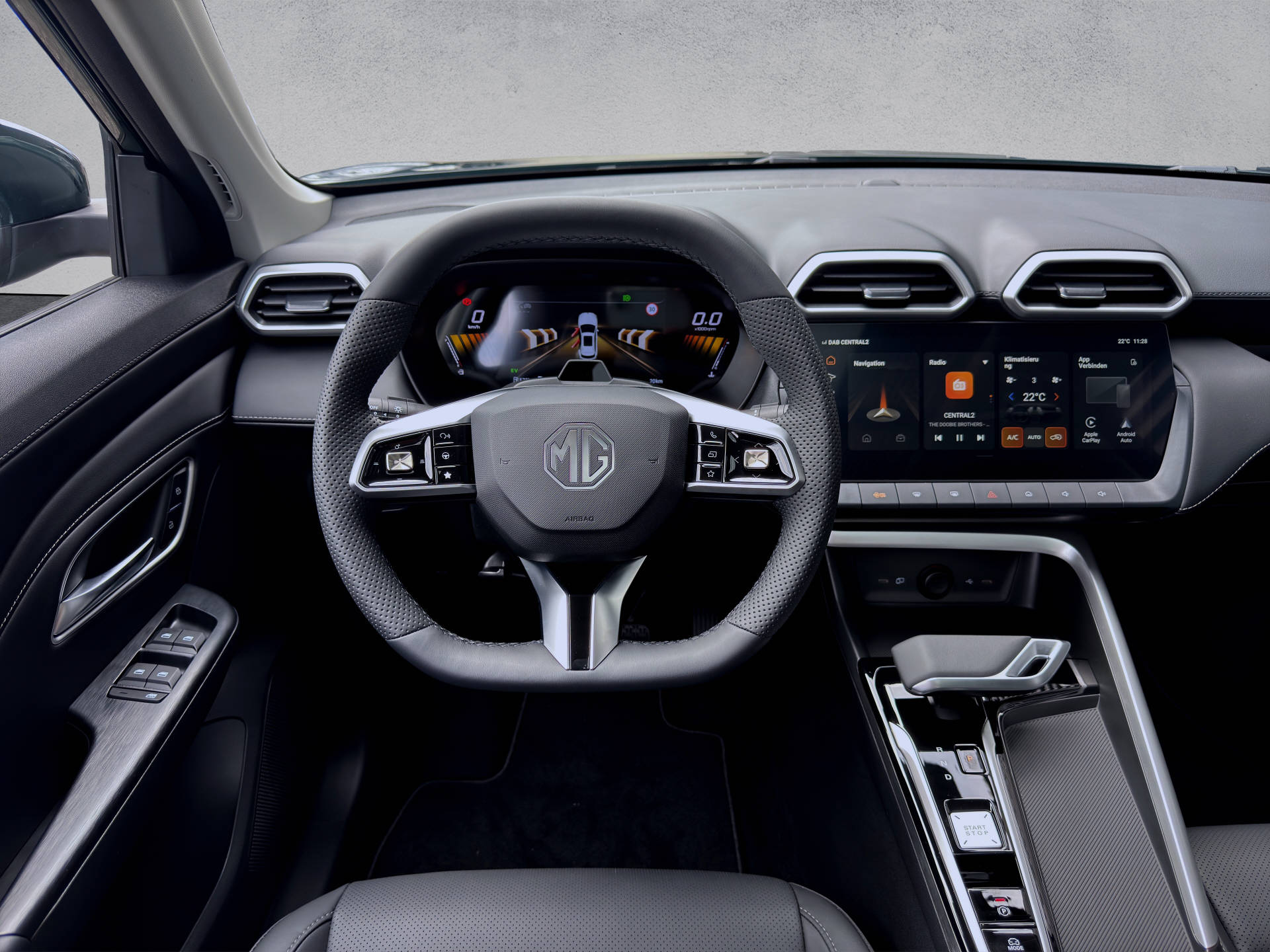 MG ZS 1.5 Hybrid+ Luxury Sunroof-image-12