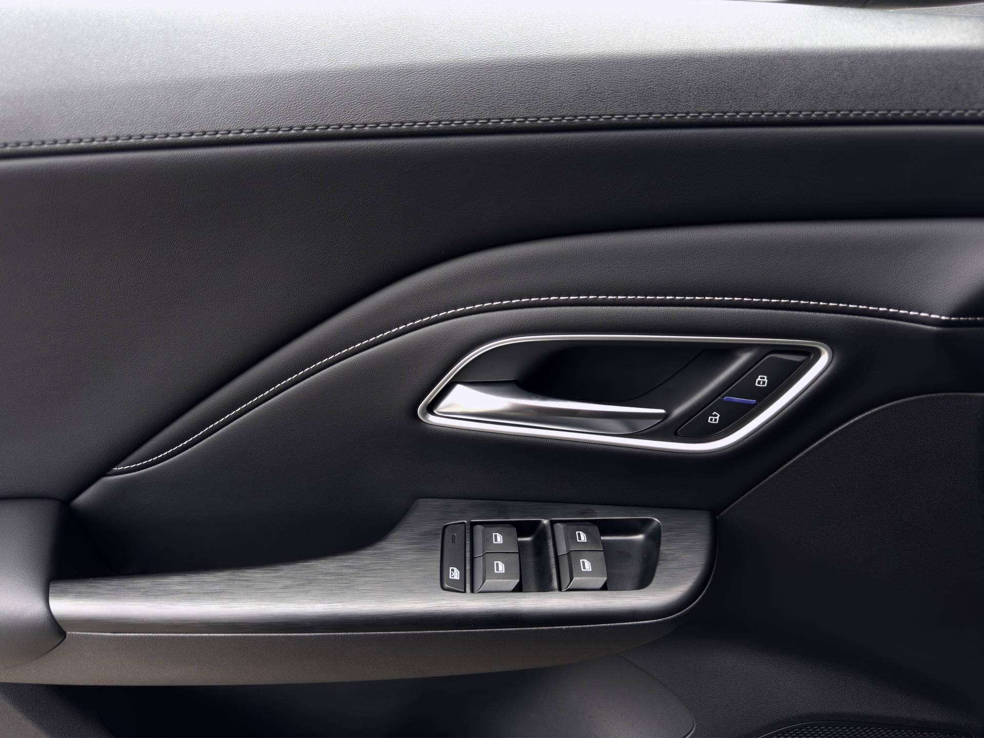 MG ZS 1.5 Hybrid+ Luxury Sunroof-image-7