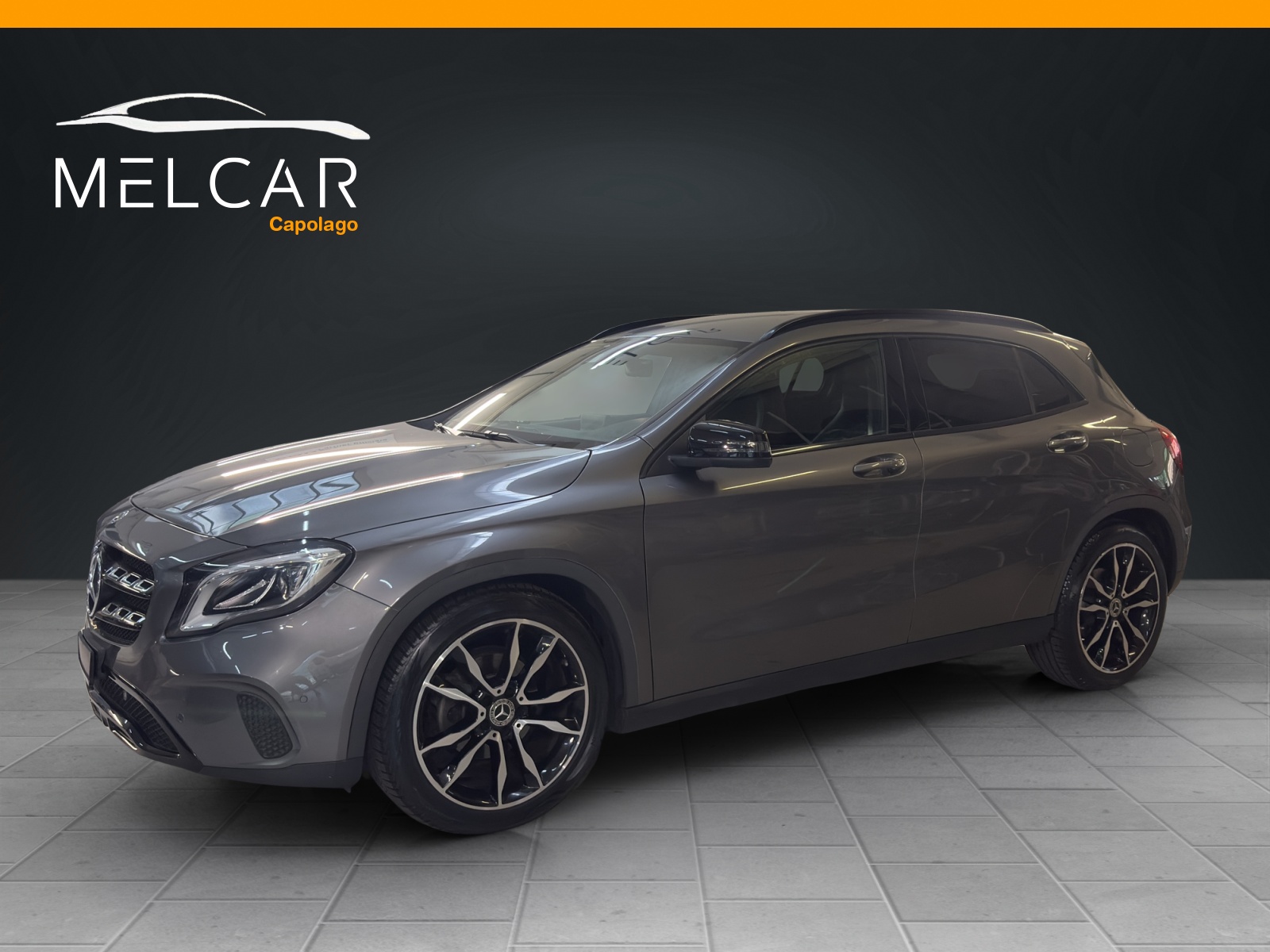 MERCEDES-BENZ GLA 200 Night Star 7G-DCT-image-0