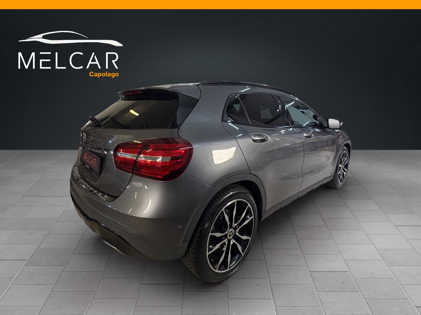 MERCEDES-BENZ GLA 200 Night Star 7G-DCT-image-7