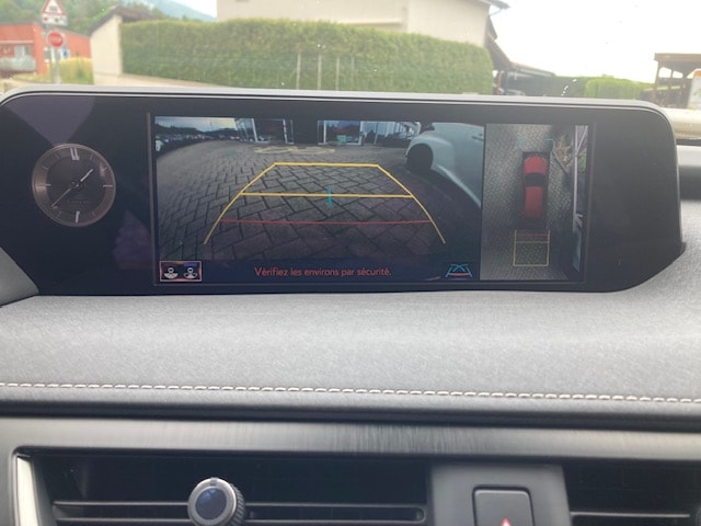 LEXUS UX 250h Excellence AWD Automatic-image-11
