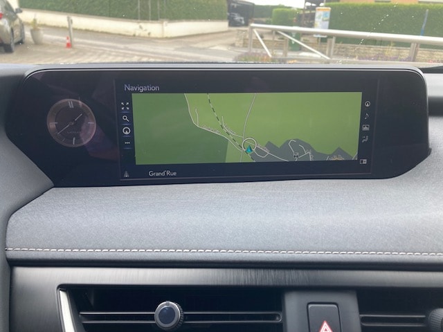 LEXUS UX 250h Excellence AWD Automatic-image-12