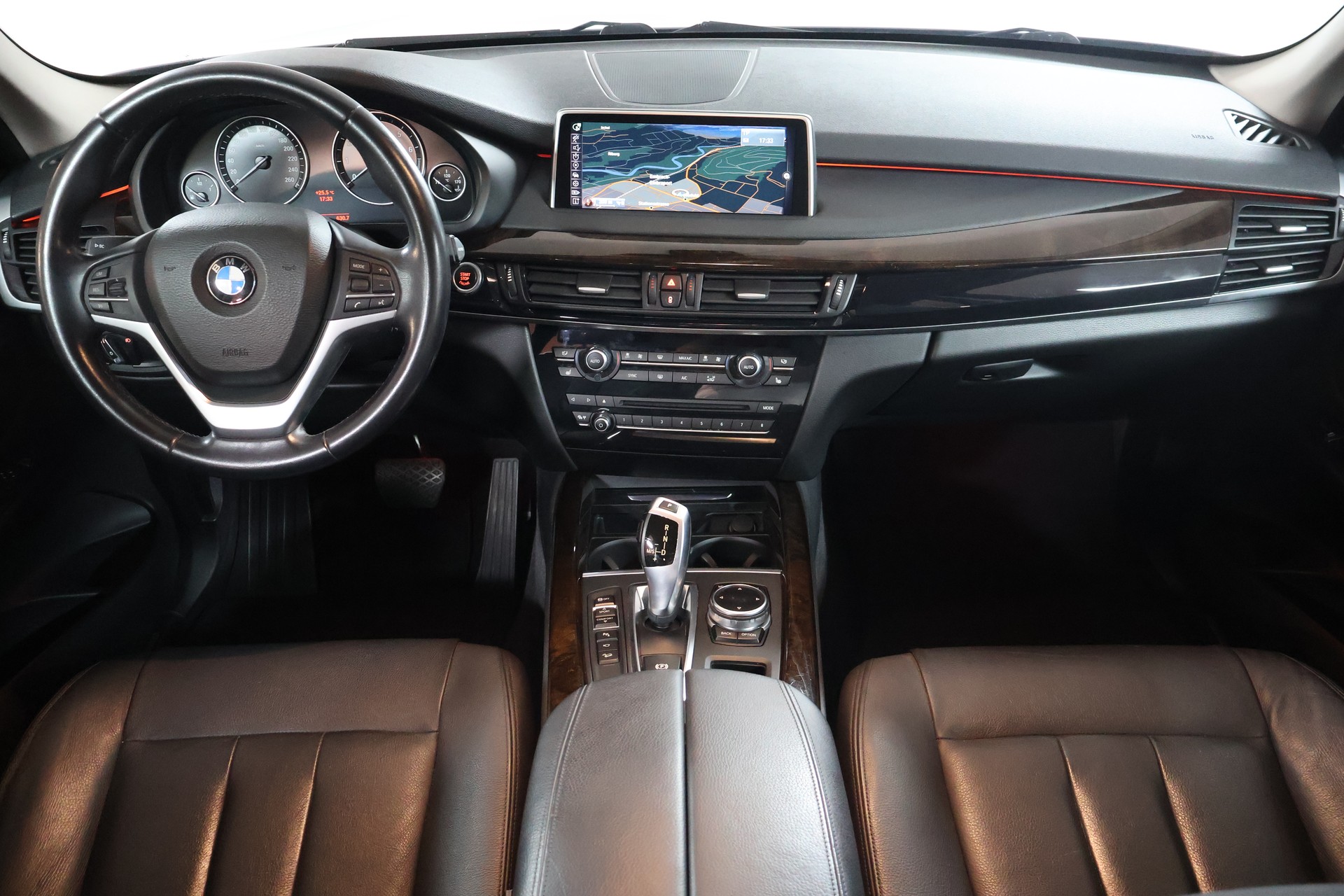 BMW X5 xDrive 35i Steptronic-image-8