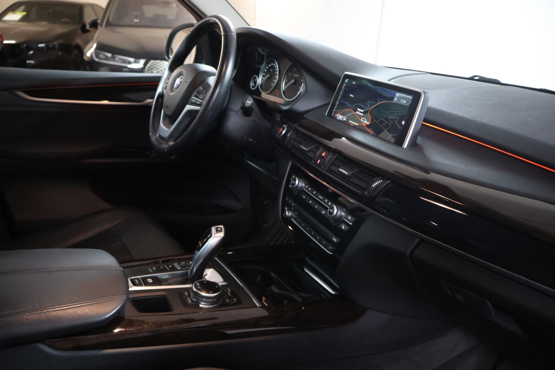 BMW X5 xDrive 35i Steptronic-image-9