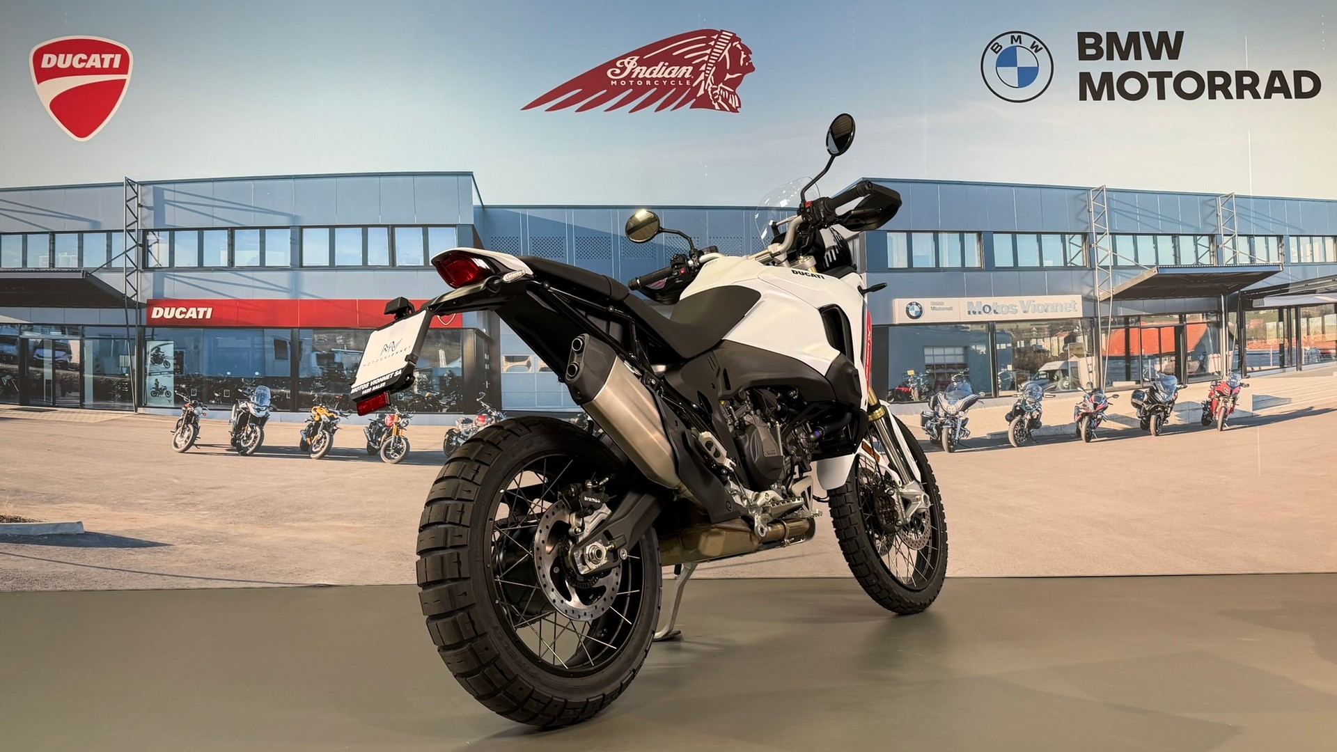 DUCATI DESERT X-image-4