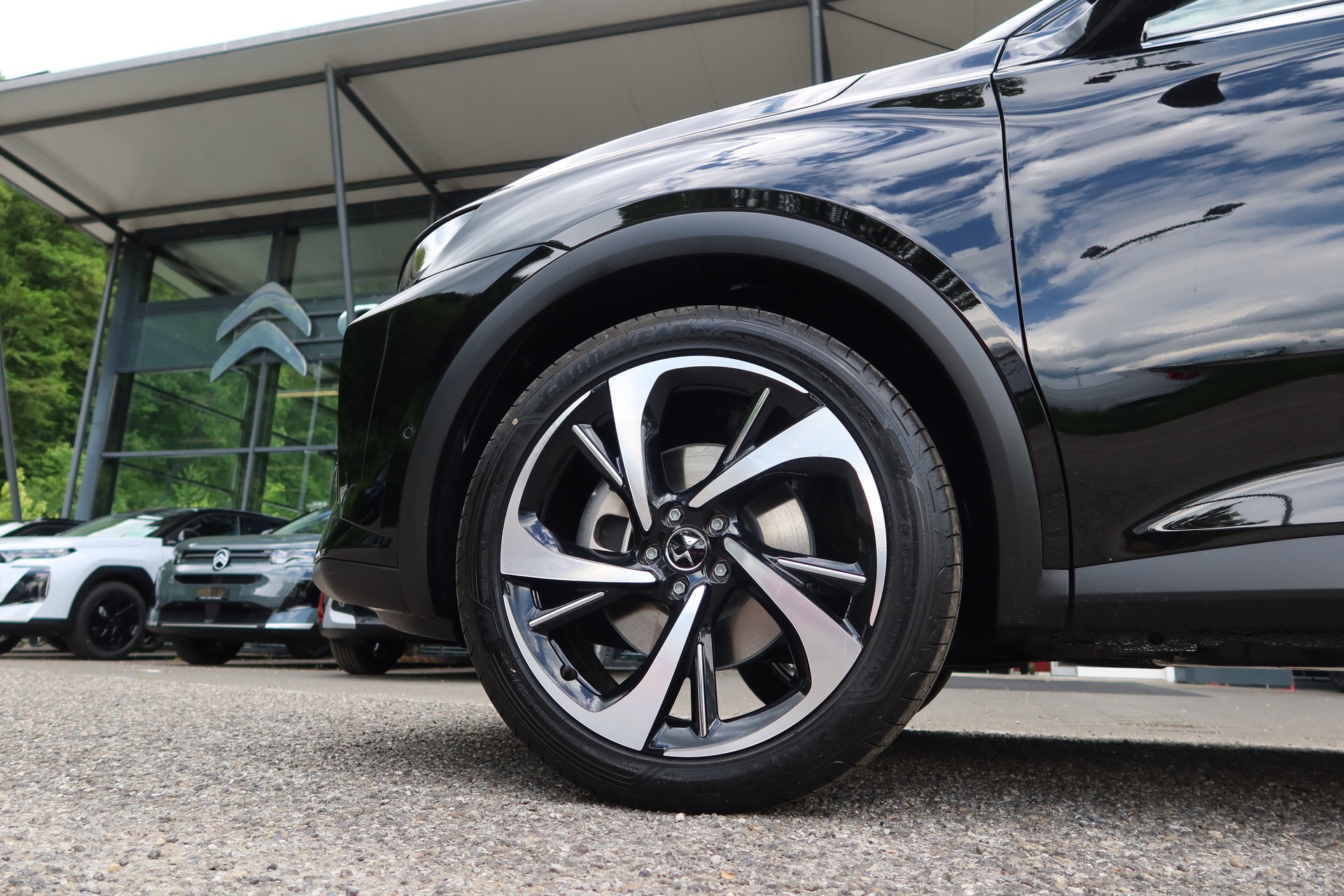 DS AUTOMOBILES DS 7 E-Tense 4x4 Etoile 300-image-6