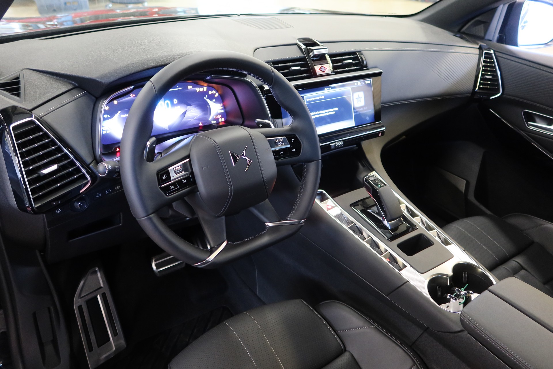 DS AUTOMOBILES DS 7 E-Tense 4x4 Etoile 300-image-7