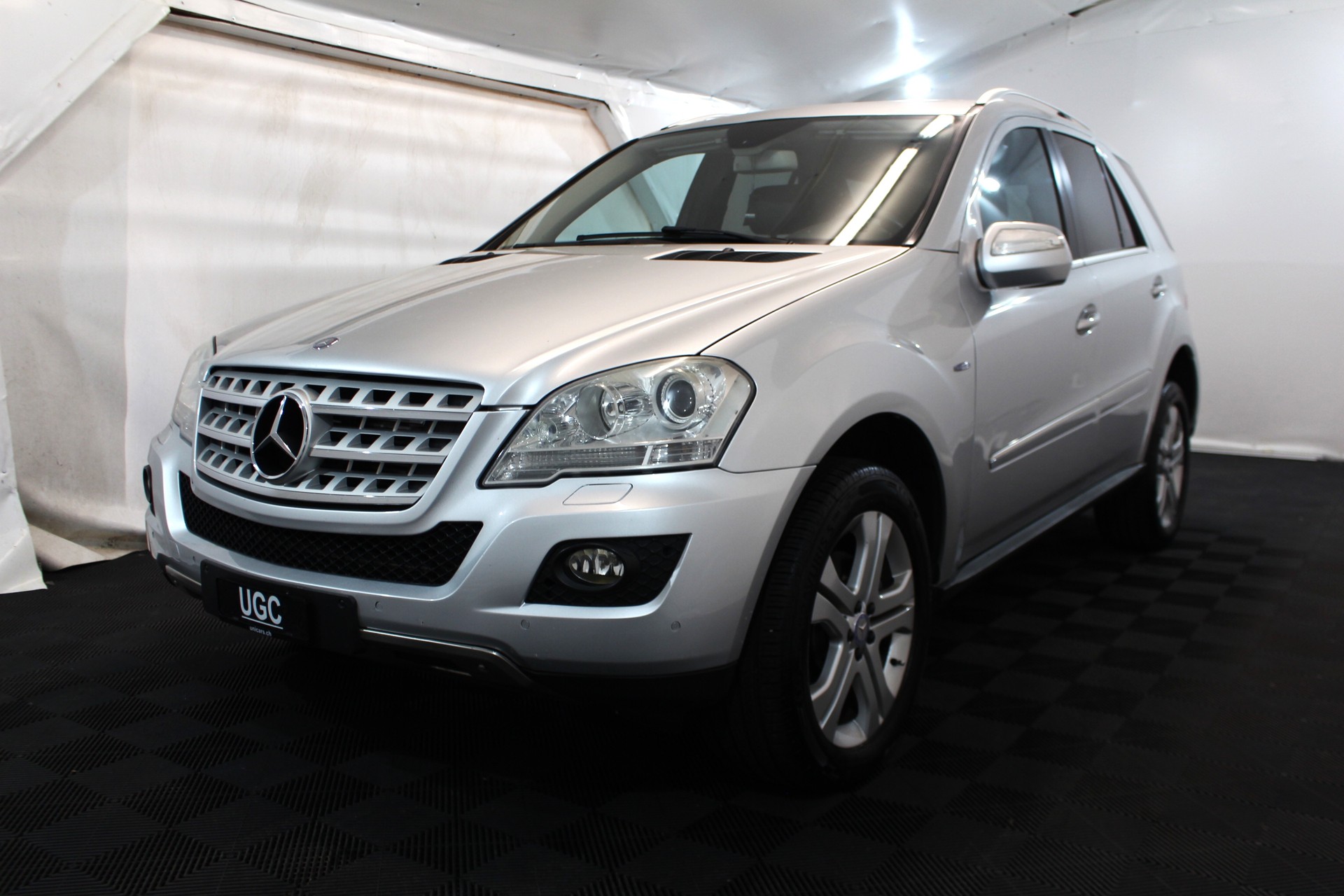 MERCEDES-BENZ ML 300 CDI BlueEF-image-2