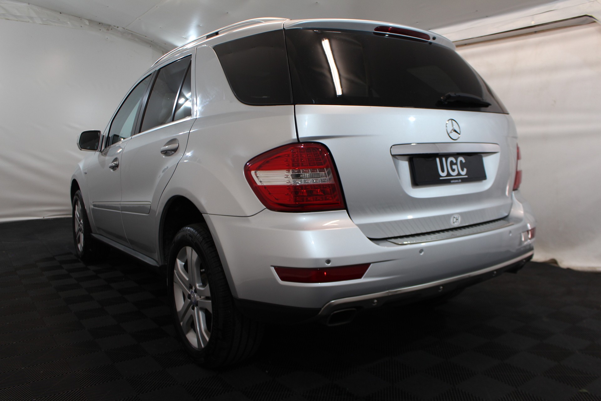 MERCEDES-BENZ ML 300 CDI BlueEF-image-3