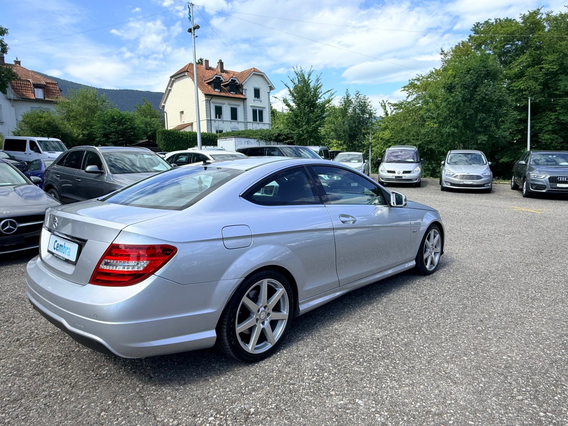 MERCEDES-BENZ C 180 Coupé MyStar 7G-Tronic AMG Line-image-6