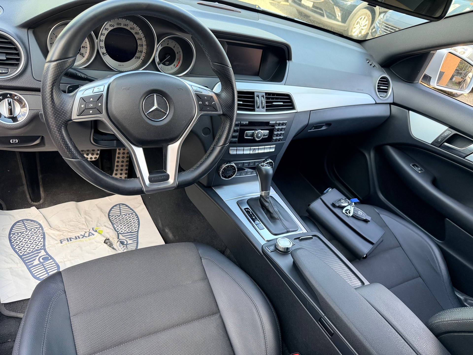 MERCEDES-BENZ C 180 Coupé MyStar 7G-Tronic AMG Line-image-25