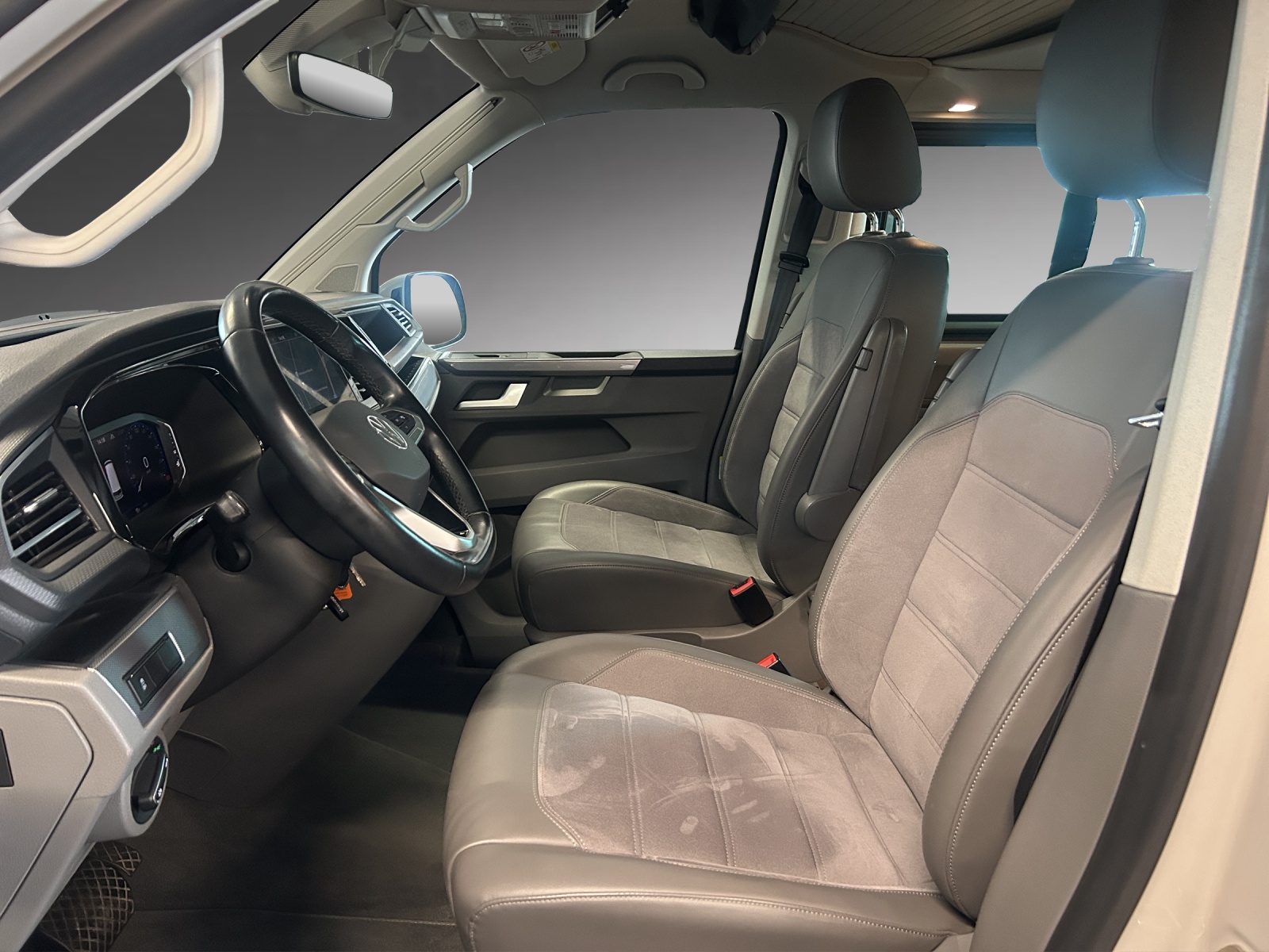 VW T6.1 California 2.0 Bi-TDI Ocean Liberty 4Motion DSG-image-5