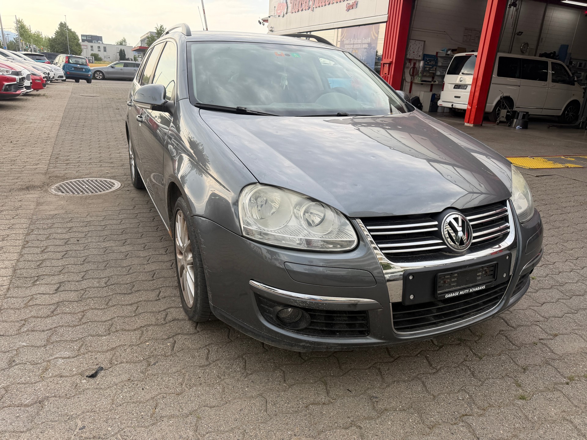 VW Golf Variant 1.9 TDI Comfortline 4Motion-showroom-element-1