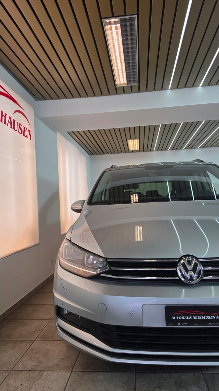 VW Touran 1.6 TDI BlueMotion Technology Trendline DSG, TOP FAHRZEUG, FRISCH AB SERVICE UND FRISCH AB MFK-image-3