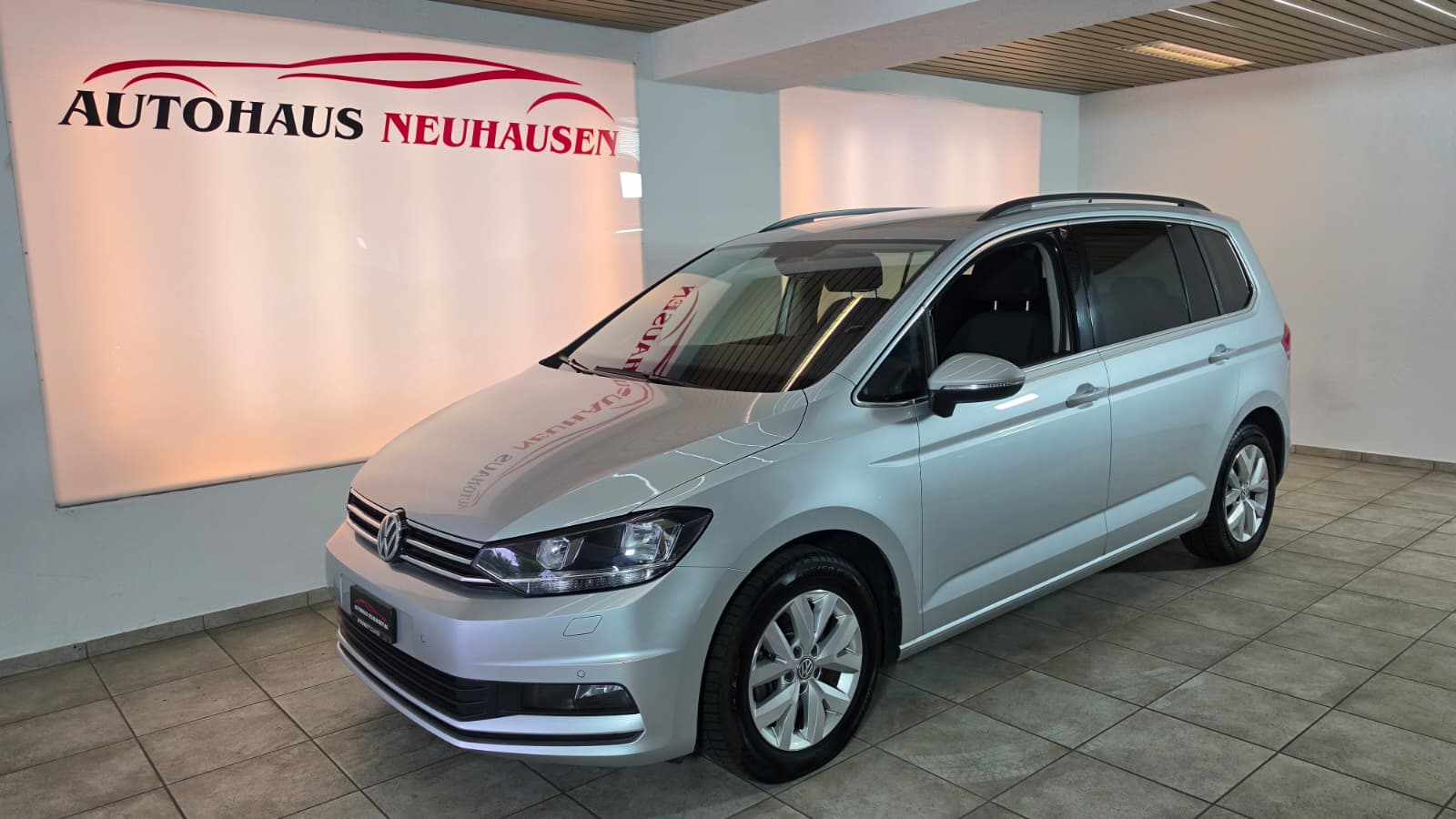 VW Touran 1.6 TDI BlueMotion Technology Trendline DSG, TOP FAHRZEUG, FRISCH AB SERVICE UND FRISCH AB MFK-image-0