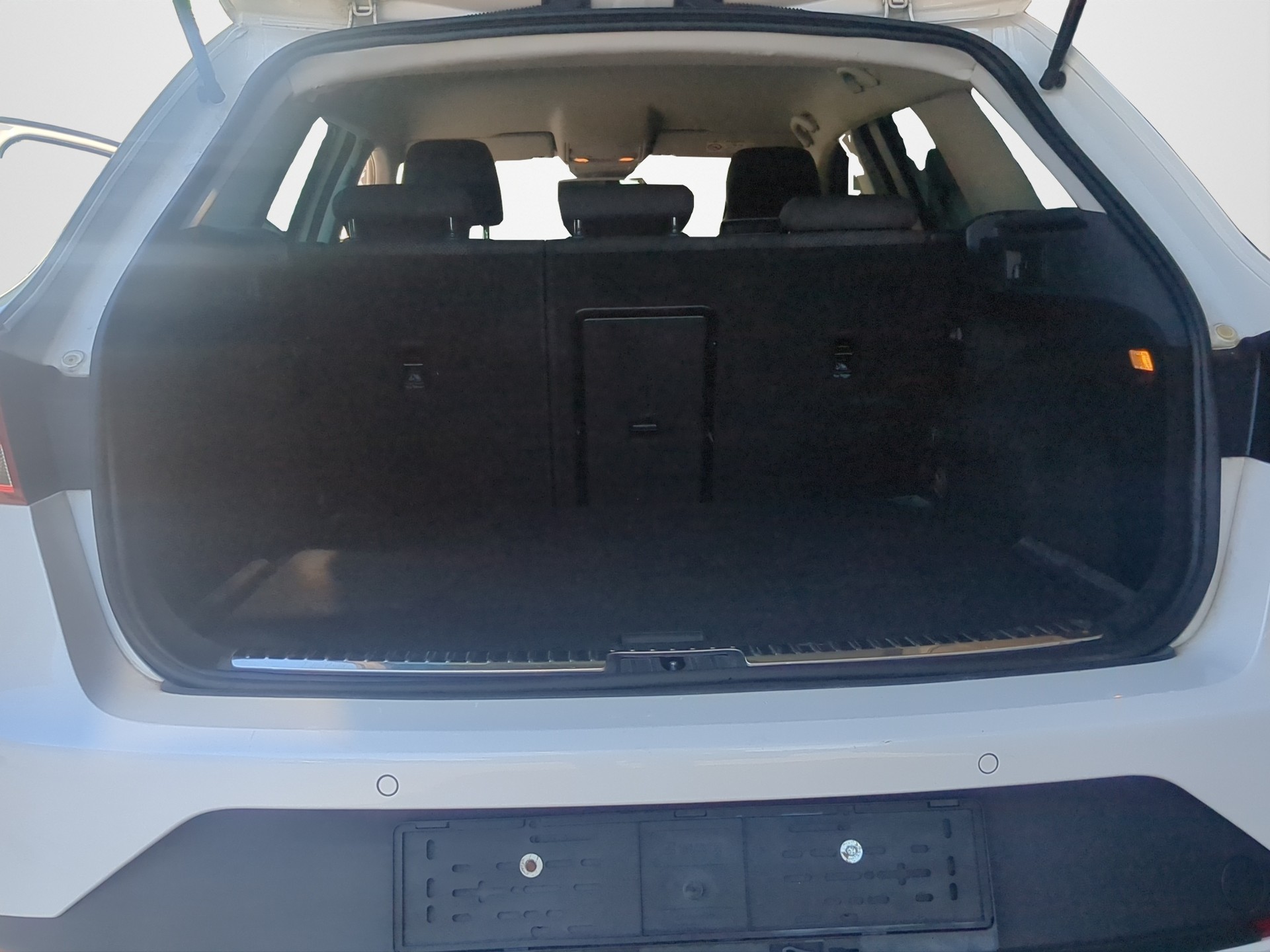 SEAT Leon ST 2.0 TDI FR Line-image-15